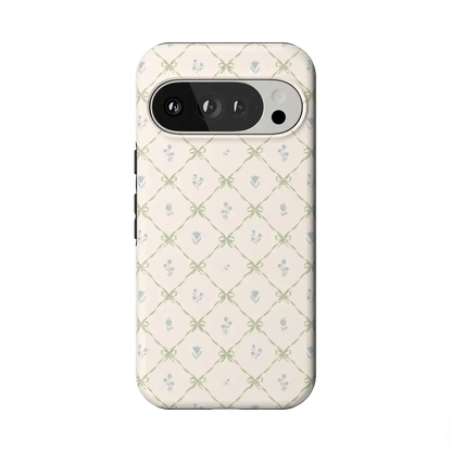 Petit Petals | Dainty Lattice Case