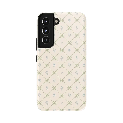 Petit Petals | Dainty Lattice Case