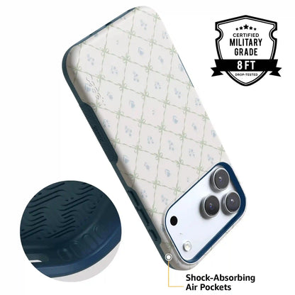 Petit Petals | Dainty Lattice Case
