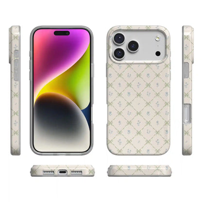 Petit Petals | Dainty Lattice Case