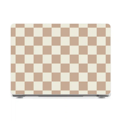 Fit Check | Neutral Checkerboard Laptop Shell